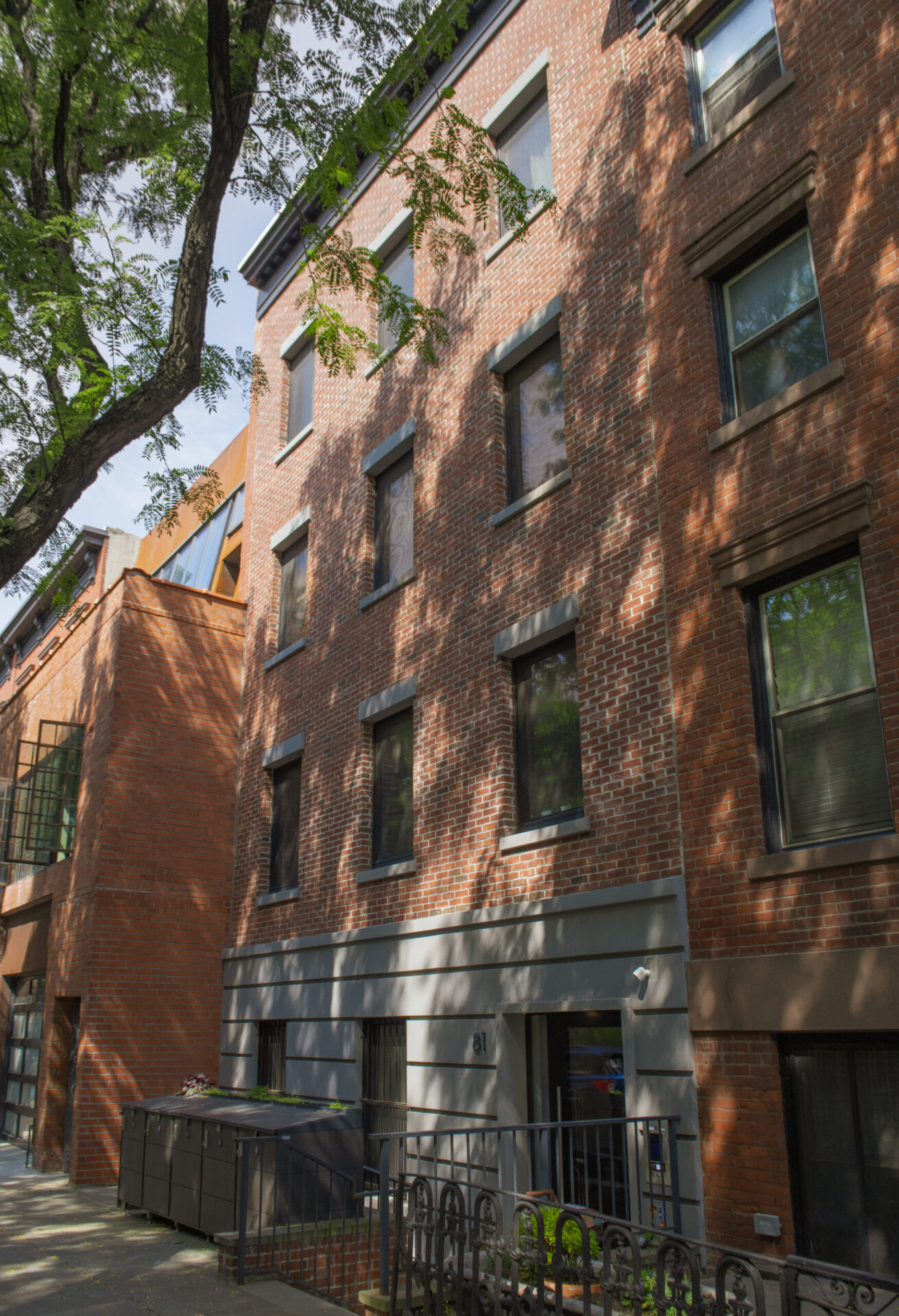 COBBLE HILL MODERN